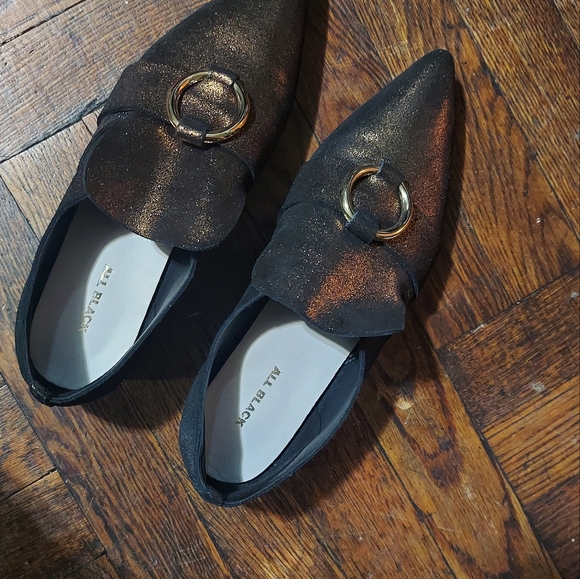 Shoes - Picture 4 of 7